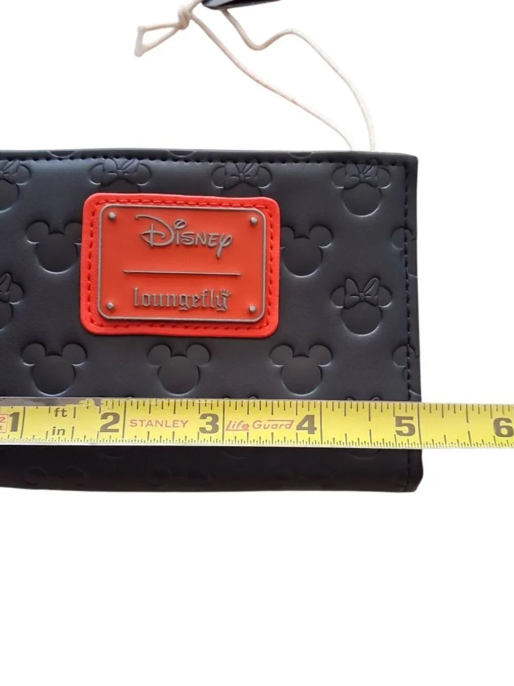 Loungefly Disney Mickey & Minnie Debossed Silhouettes Wallet NEW NWT